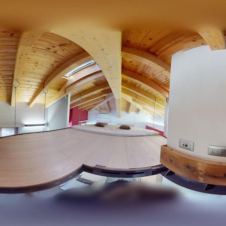 Holiday House Viola Tirano Kültér fotó