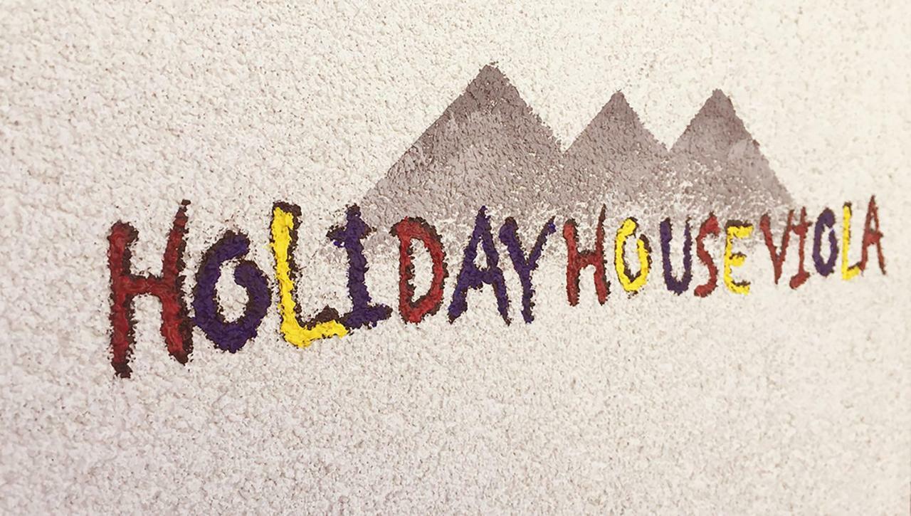 Holiday House Viola Tirano Kültér fotó